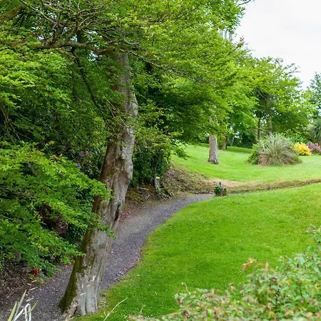 Westlodge & Leisure Centre 4*